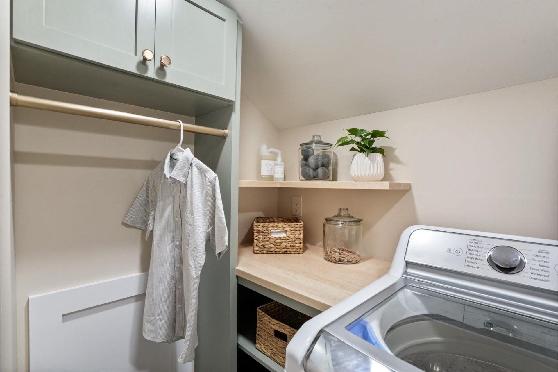 Remodeling Columbus Ohio | Laundry Room Mudroom Entryway Renovation ...